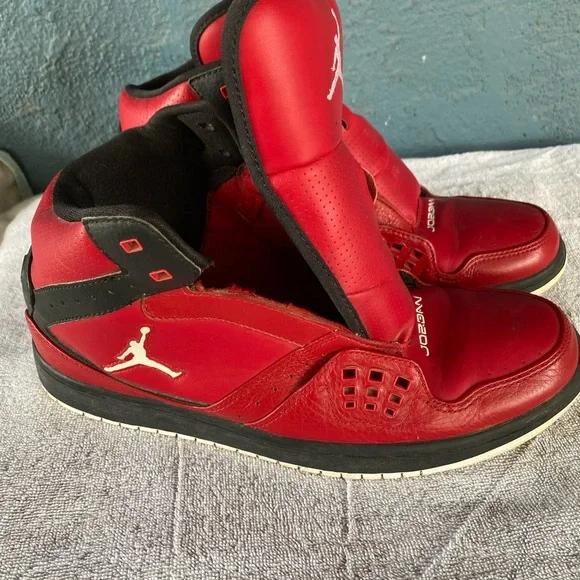 Jordan Red and Black Sneakers High-Top Design - Picture 1 of 6